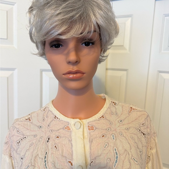 Cream Button-Up Embroidered Tunic - Picture 10 of 12
